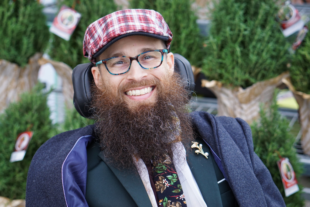 Brad's scarf and pin both have ginkgo leaves on them!